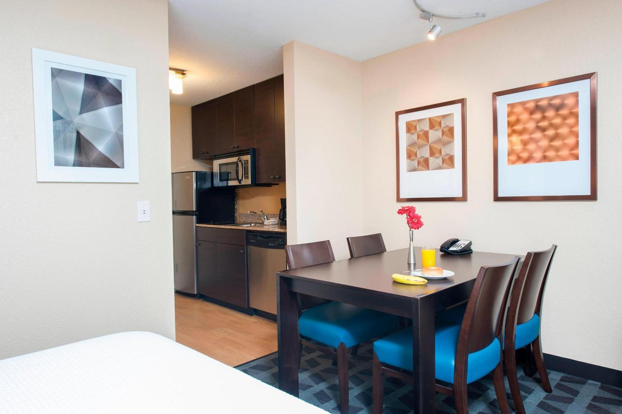 Towneplace Suites Des Moines Urbandale Johnston Dış mekan fotoğraf